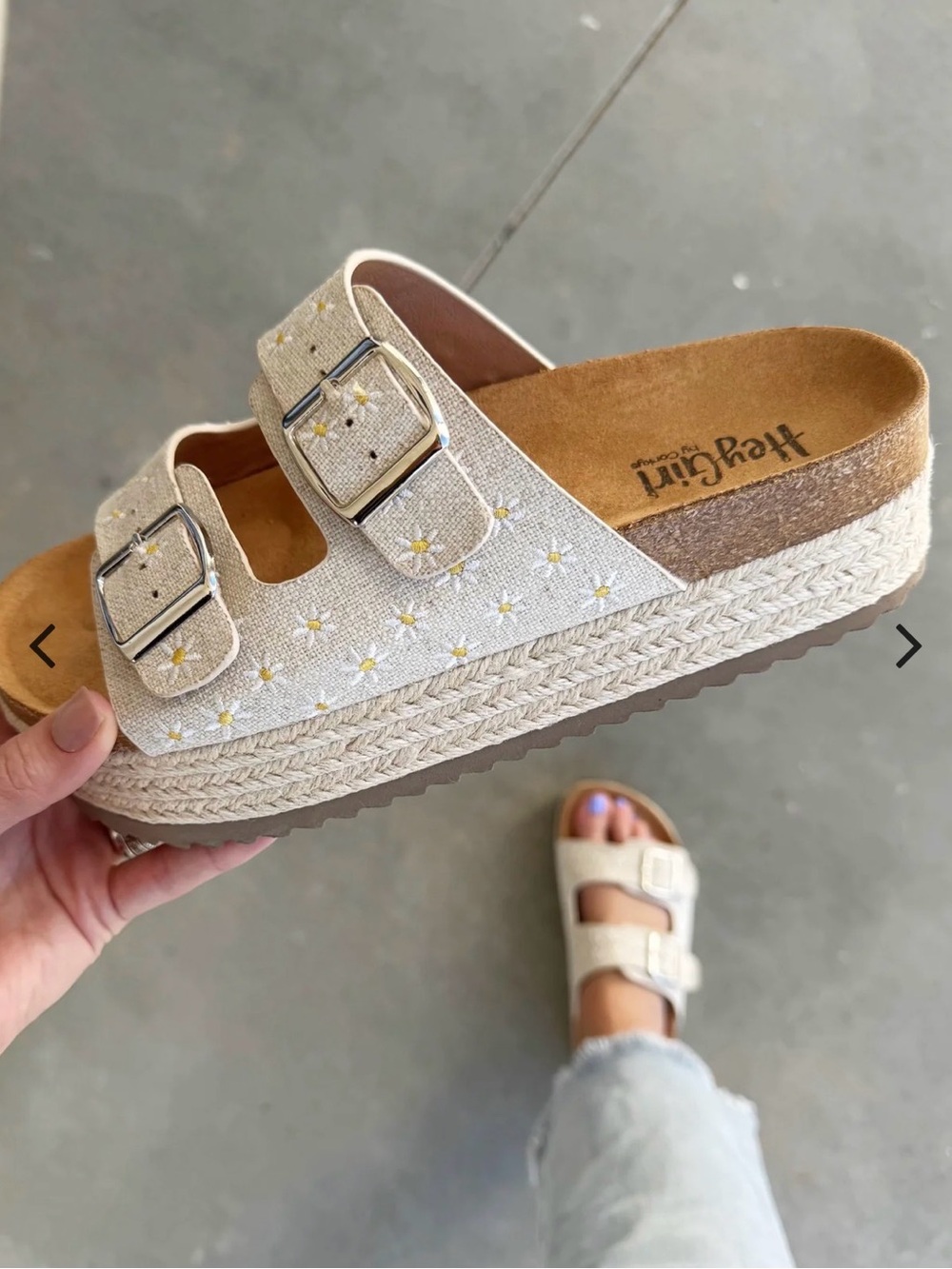 *BRAND NEW!* Corky’s No Filter Natural Daisy Sandals Never Worn! Sz 8